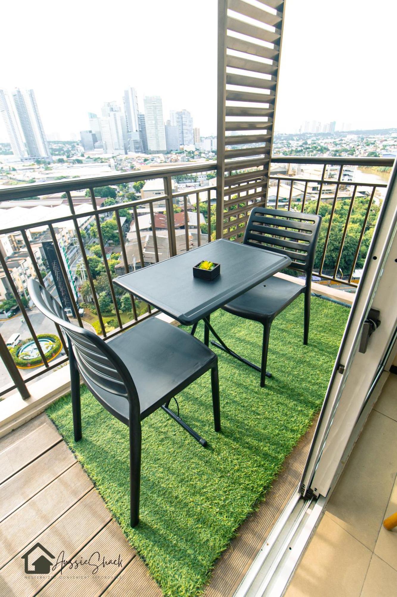 Aussie Shack - 2Br Modern Condo With Skyline View Manila Exteriör bild